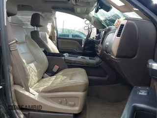 2015 GMC Sierra 2500HD available WiFi Denali with VIN 1GT120E89FF668110, listed as a IAAI auction lot 41805520 with 1 mi miles. Bid and sale history available at carsss.com. Image 5.