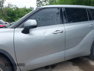 2020 Toyota Highlander LE with VIN 5TDZZRAH6LS027761, listed as a IAAI auction lot 42034714 with 90,546 mi miles and . Bid and sale history available at DreamBid. Image 6.