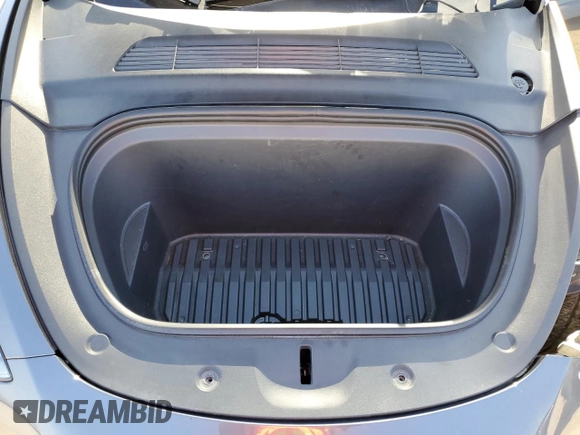 2022 Tesla Model Y Performance with VIN 7SAYGDEFXNF521502, listed as a Copart auction lot 56132745 with 73,339 mi miles and Salvage title. Bid and sale history available at DreamBid. Image 11.
