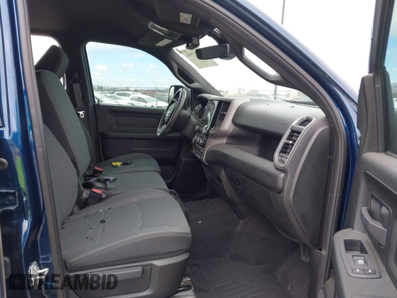 2022 Ram 2500 Tradesman with VIN 3C6UR5CJ5NG131668, listed as a IAAI auction lot 42127596 with 44,015 mi miles and . Bid and sale history available at DreamBid. Image 5.