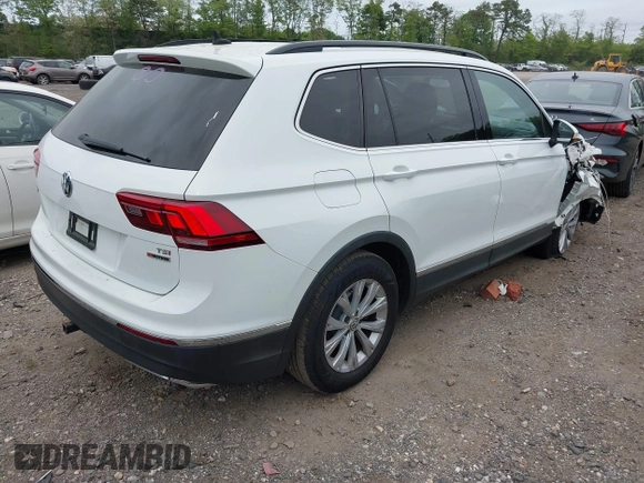 2018 Volkswagen Tiguan SEL с VIN 3VV2B7AX8JM102377, выставлен на аукционе IAAI как лот 42246183 с пробегом 77 349 миль миль и . История ставок и продаж доступна на DreamBid. Изображение 4.