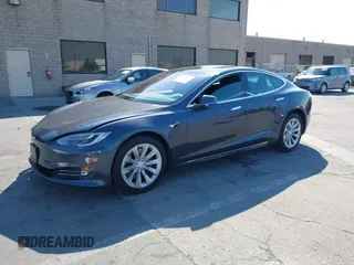 2018 Tesla Model S 75D with VIN 5YJSA1E26JF249573, listed as a IAAI auction lot 42748801 with 88,467 mi miles and . Bid and sale history available at DreamBid. Image 20.