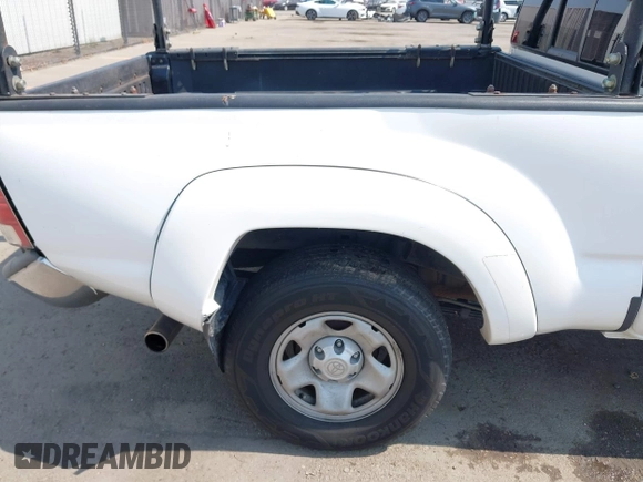 2015 Toyota Tacoma PreRunner with VIN 5TFTX4GN5FX050992, listed as a IAAI auction lot 42655156 with 66,502 mi miles and . Bid and sale history available at DreamBid. Image 18.
