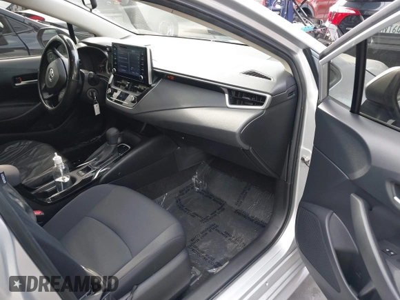 2020 Toyota Corolla LE with VIN JTDEPRAE0LJ080690, listed as a IAAI auction lot 41905637 with 32,904 mi miles and . Bid and sale history available at DreamBid. Image 5.