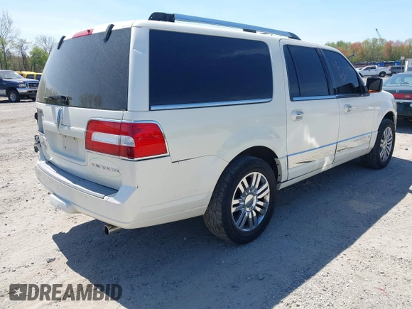 2008 Lincoln Navigator with VIN 5LMFL28558LJ14849, listed as a IAAI auction lot 42098321 with 160,895 mi miles and . Bid and sale history available at DreamBid. Image 4.