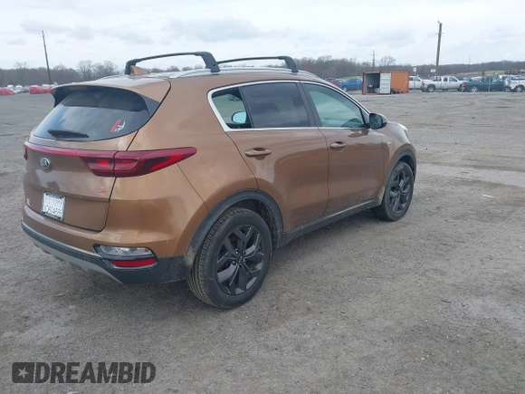 2020 Kia Sportage S with VIN KNDP6CAC0L7661515, listed as a IAAI auction lot 41897308 with 51,991 mi miles. Bid and sale history available at carsss.com. Image 4.