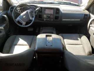 2013 Chevrolet Silverado 1500 LT with VIN 3GCPCSE05DG231990, listed as a Copart auction lot 46661205 with 195,158 mi miles and Salvage Title. Bid and sale history available at DreamBid. Image 8.