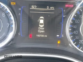 2016 Chrysler 200 Limited with VIN 1C3CCCAB8GN164345, listed as a IAAI auction lot 41753168 with 152,720 mi miles. Bid and sale history available at carsss.com. Image 15.