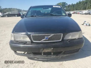 1999 Volvo S70 z VIN YV1LS55A1X1602877, wystawiony jako Copart lot #74921134 z przebiegiem 299 173 mil mil oraz Szkody całkowita. Historia ofert i sprzedaży dostępna na DreamBid. Obrazek 5.