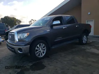 2013 Toyota Tundra Limited z VIN 5TFFY5F16DX137263, wystawiony jako Copart lot #76422424 z przebiegiem 46 694 mil mil oraz Szkoda całkowita • Salvage title. Historia ofert i sprzedaży dostępna na DreamBid. Obrazek 1.