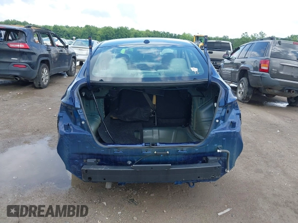 2017 Nissan Sentra SV with VIN 3N1AB7AP0HY305862, listed as a IAAI auction lot 42627518 with Not provided miles and . Bid and sale history available at DreamBid. Image 15.
