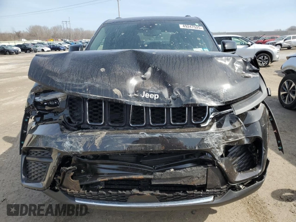2024 Jeep Grand Cherokee Altitude X with VIN 1C4RJHAG1RC194161, listed as a Copart auction lot 49247525 with 7,509 mi miles and Salvage title. Bid and sale history available at DreamBid. Image 5.