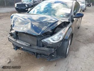 2016 Hyundai Elantra Value Edition with VIN KMHDH4AE1GU588520, listed as a IAAI auction lot 40841547 with 92,600 mi miles. Bid and sale history available at carsss.com. Image 6.