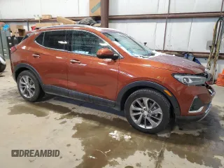 2020 Buick Encore GX Essence с VIN KL4MMGSL3LB098045, выставлен на аукционе Copart как лот 48486385 с пробегом 9 676 миль миль и Списание • Salvage title. История ставок и продаж доступна на DreamBid. Изображение 4.