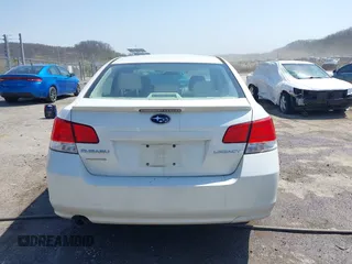 2013 Subaru Legacy Premium z VIN 4S3BMCC6XD3029329, wystawiony jako IAAI lot #42028367 z przebiegiem 210 139 mil mil oraz . Historia ofert i sprzedaży dostępna na DreamBid. Obrazek 17.