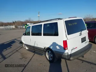 2003 Chevrolet Astro z VIN 1GNEL19X83B148822, wystawiony jako IAAI lot #41630380 z przebiegiem 169 498 mil mil oraz . Historia ofert i sprzedaży dostępna na DreamBid. Obrazek 3.