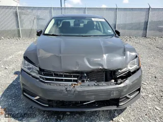2018 Volkswagen Passat 2.0T S with VIN 1VWAA7A32JC031105, listed as a Copart auction lot 40646454 with 175,621 mi miles and Salvage Title. Bid and sale history available at carsss.com. Image 5.