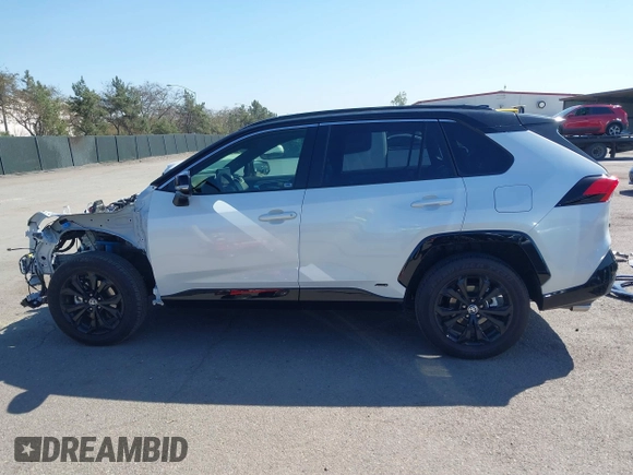 2024 Toyota RAV4 Hybrid XSE with VIN JTME6RFV3RD549984, listed as a IAAI auction lot 41861868 with 8,742 mi miles. Bid and sale history available at carsss.com. Image 15.