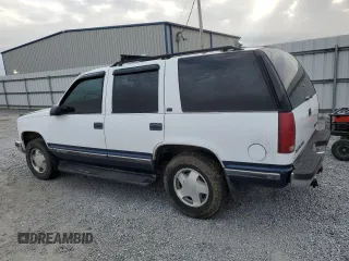 1997 GMC Yukon with VIN 1GKEK13R4VJ700223, listed as a Copart auction lot 49840845 with 231,512 mi miles and Salvage Title. Bid and sale history available at carsss.com. Image 2.