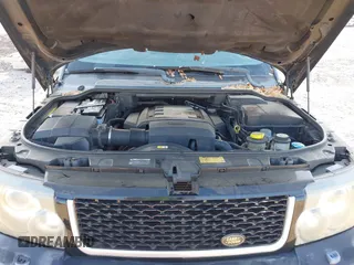 2009 Land Rover Range Rover Sport HSE with VIN SALSK254X9A201883, listed as a IAAI auction lot 42127297 with 154,483 mi miles. Bid and sale history available at carsss.com. Image 10.