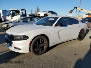 2016 Dodge Charger SXT with VIN 2C3CDXHGXGH246947, listed as a Copart auction lot 88176695 with 171,758 mi miles and Clean Title. Bid and sale history available at carsss.com. Image 1.