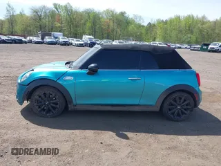 2019 MINI Convertible Cooper S с VIN WMWWG9C54K3E41195, выставлен на аукционе IAAI как лот 42149191 с пробегом 80 033 миль миль и . История ставок и продаж доступна на DreamBid. Изображение 14.