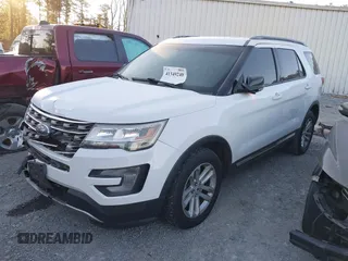 2017 Ford Explorer XLT with VIN 1FM5K7DH3HGD35390, listed as a IAAI auction lot 41349240 with 173,297 mi miles and . Bid and sale history available at carsss.com. Image 14.