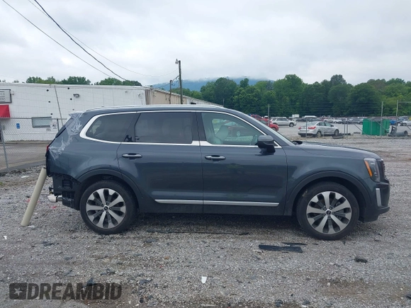 2022 Kia Telluride S with VIN 5XYP64HC0NG318575, listed as a IAAI auction lot 42607732 with 10,422 mi miles and . Bid and sale history available at DreamBid. Image 14.