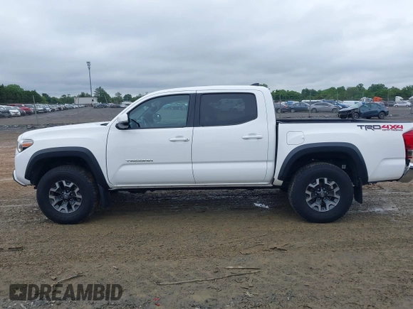 2017 Toyota Tacoma SR5 z VIN 5TFCZ5AN9HX115659, wystawiony jako IAAI lot #42375002 z przebiegiem 105 170 mil mil oraz . Historia ofert i sprzedaży dostępna na DreamBid. Obrazek 14.