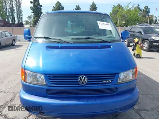 2000 Volkswagen EuroVan с VIN WV2MH4703YH022435, выставлен на аукционе IAAI как лот 42106304 с пробегом 185 376 миль миль и . История ставок и продаж доступна на DreamBid. Изображение 6.