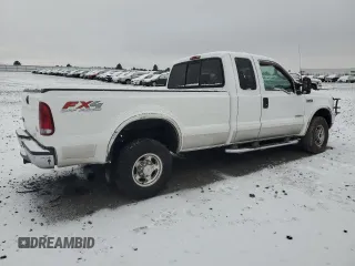 2003 Ford Super Duty F-250 XL with VIN 1FTNX21P93ED30638, listed as a Copart auction lot 84516384 with 198,106 mi miles and Salvage Title. Bid and sale history available at carsss.com. Image 3.