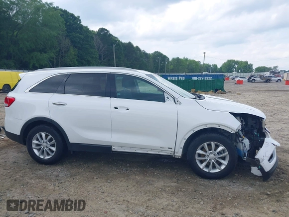 2017 Kia Sorento LX z VIN 5XYPGDA57HG197895, wystawiony jako IAAI lot #42265132 z przebiegiem 100 154 mil mil oraz . Historia ofert i sprzedaży dostępna na DreamBid. Obrazek 14.