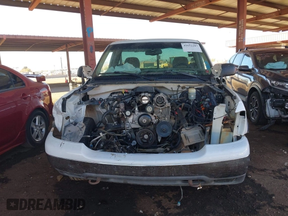 2000 GMC Sierra 1500 SL with VIN 1GTEC14V1YZ331363, listed as a IAAI auction lot 41652287 with Not provided miles and . Bid and sale history available at DreamBid. Image 12.