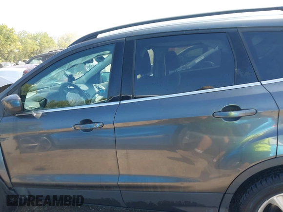 2016 Ford Escape SE with VIN 1FMCU9GX5GUC24730, listed as a IAAI auction lot 40172504 with 139,925 mi miles. Bid and sale history available at carsss.com. Image 15.