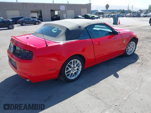2014 Ford Mustang V6 with VIN 1ZVBP8EM7E5316940, listed as a IAAI auction lot 42555358 with Not provided miles and . Bid and sale history available at DreamBid. Image 4.