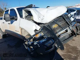 2013 Chevrolet Silverado 2500HD LT with VIN 1GC1CXCG6DF199703, listed as a IAAI auction lot 41287141 with 1 mi miles. Bid and sale history available at carsss.com. Image 1.