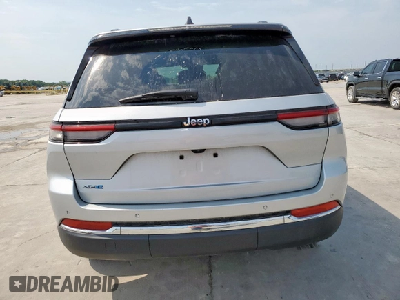 2023 Jeep Grand Cherokee с VIN 1C4RJYB64PC633663, выставлен на аукционе Copart как лот 57097945 с пробегом 43 084 миль миль и Чистый • Clean title. История ставок и продаж доступна на DreamBid. Изображение 6.