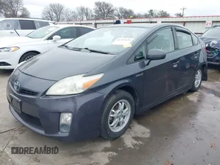 2010 Toyota Prius II with VIN JTDKN3DU4A0129837, listed as a IAAI auction lot 41593439 with 330,081 mi miles. Bid and sale history available at carsss.com. Image 2.