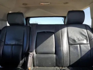 2012 Chevrolet Tahoe LS z VIN 1GNSCAE00CR257004, wystawiony jako Copart lot #43721335 z przebiegiem 198 308 mil mil oraz Czysty tytuł • Clean title. Historia ofert i sprzedaży dostępna na DreamBid. Obrazek 10.