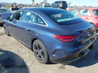 2024 Mercedes-Benz EQE 350+ z VIN W1KEG2BB3RF059619, wystawiony jako IAAI lot #41865785 z przebiegiem 790 mil mil oraz . Historia ofert i sprzedaży dostępna na DreamBid. Obrazek 3.