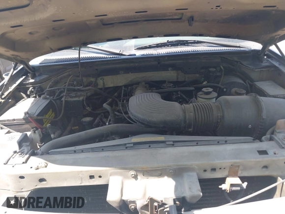 2000 Ford F-150 XL z VIN 2FTRX18L8YCA51967, wystawiony jako IAAI lot #42478391 z przebiegiem Nie podano mil oraz . Historia ofert i sprzedaży dostępna na DreamBid. Obrazek 10.