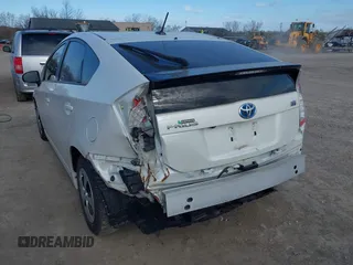 2015 Toyota Prius Four with VIN JTDKN3DU3F0428887, listed as a IAAI auction lot 41859852 with 108,595 mi miles. Bid and sale history available at carsss.com. Image 6.