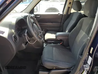 2013 Jeep Patriot Sport z VIN 1C4NJPBAXDD272247, wystawiony jako Copart lot #60102925 z przebiegiem 156 579 mil mil oraz Szkoda całkowita • Salvage title. Historia ofert i sprzedaży dostępna na DreamBid. Obrazek 7.