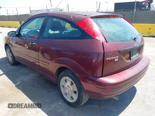 2007 Ford Focus S с VIN 1FAHP31NX7W331899, выставлен на аукционе IAAI как лот 42448423 с пробегом 108 943 миль миль и . История ставок и продаж доступна на DreamBid. Изображение 3.
