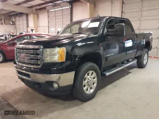 2013 GMC Sierra 2500HD SLT with VIN 1GT121EG3DF111218, listed as a IAAI auction lot 41566667 with 175,686 mi miles. Bid and sale history available at carsss.com. Image 17.