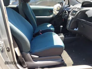 2007 Toyota Yaris with VIN JTDJT923075057996, listed as a IAAI auction lot 42062712 with 190,423 mi miles. Bid and sale history available at carsss.com. Image 5.