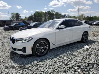 2022 BMW 5 Series 540i xDrive with VIN WBA73BJ06NWX59060, listed as a Copart auction lot 52142645 with 33,678 mi miles and Salvage title. Bid and sale history available at DreamBid. Image 1.