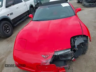 2004 Chevrolet Corvette z VIN 1G1YY32G145105168, wystawiony jako IAAI lot #42390079 z przebiegiem 44 073 mil mil oraz . Historia ofert i sprzedaży dostępna na DreamBid. Obrazek 12.