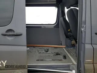 2015 Mercedes-Benz Sprinter Crew with VIN WD4PE7DC2F5964050, listed as a Copart auction lot 39276904 with 182,815 mi miles. Bid and sale history available at carsss.com. Image 11.