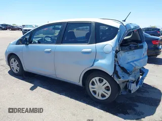 2009 Honda Fit z VIN JHMGE88259S037601, wystawiony jako IAAI lot #42428704 z przebiegiem 55 823 mil mil oraz . Historia ofert i sprzedaży dostępna na DreamBid. Obrazek 3.